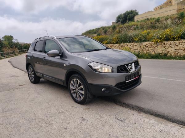 NISSAN QASHQAI 2012