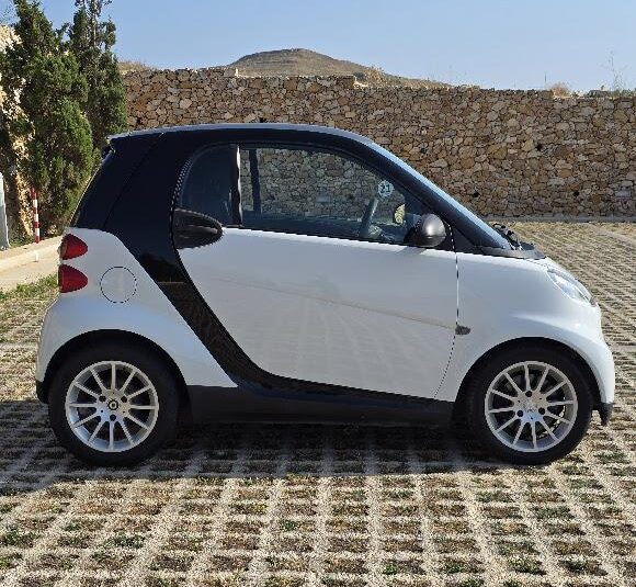 SMART FORTWO 2010